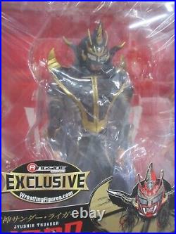 Bundle 2 Storm Collectibles JYUSHIN THUNDER LIGER Silver Chest and All Black
