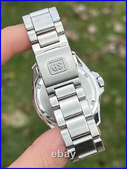 Grand Seiko Sport Collection 9F Quartz Steel 39mm Bracelet Mens SBGN005