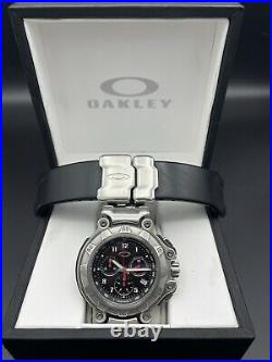 NEW BATTERY COLLECTIBLE OAKLEY CRANKCASE DURA ACE Di2 SPECIAL PRODUCTION WATCH