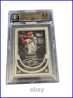 Shohei Ohtani 2018 Topps Museum Collection Framed Autographs. Silver 12/15