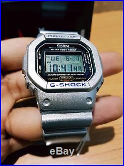 Vintage G-Shock DW-5600E Special Metallic Silver Collectible Rare Limited