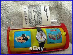 Vintage Mickey Mouse Bobbig Head watch, Near MINT Cond. NIB with Papers running